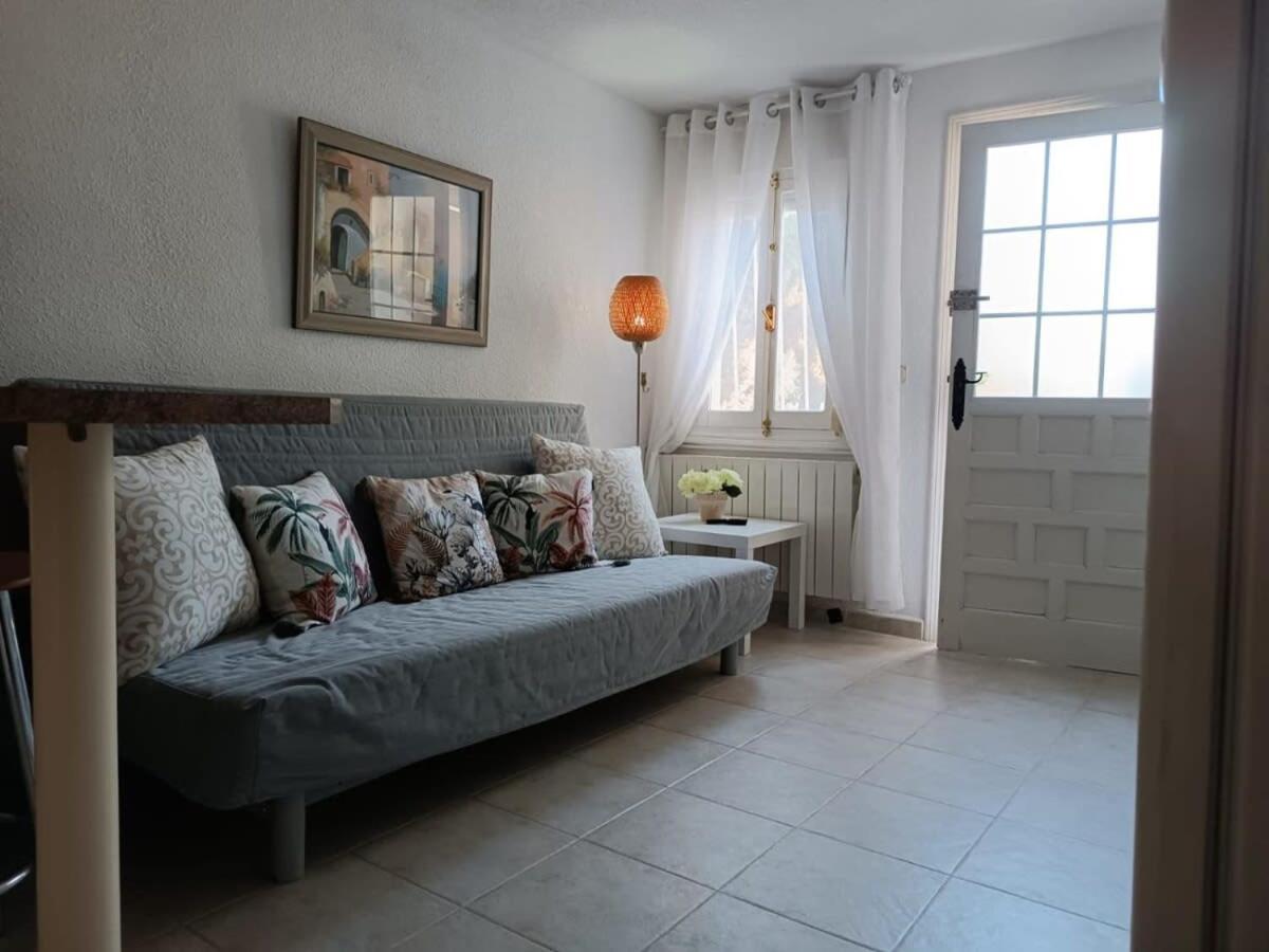 Quaint Ground Floor Apartment With Pool Lb1 Torrevieja Eksteriør billede