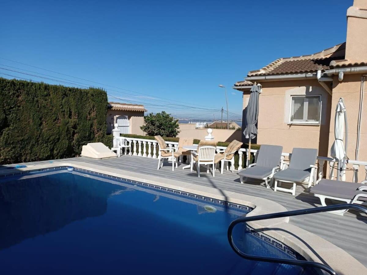 Quaint Ground Floor Apartment With Pool Lb1 Torrevieja Eksteriør billede