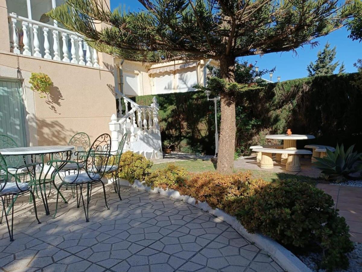 Quaint Ground Floor Apartment With Pool Lb1 Torrevieja Eksteriør billede